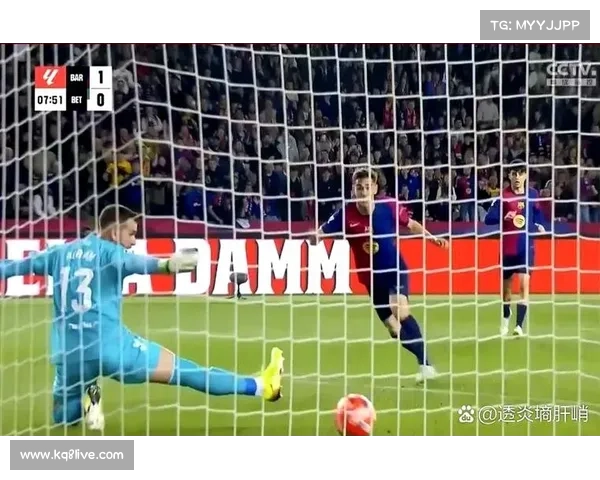 巴萨西甲第11轮后积25分，排名第二，落后皇马5分